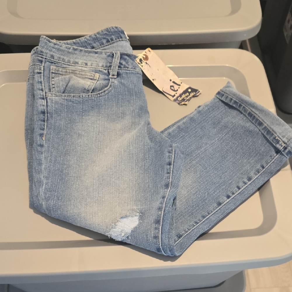lei Light Blue Ankle Jeans